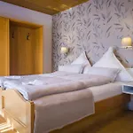 Gaestehaus Und Cafe Zur Silbernen Kanne 게스트하우스 로텐부르크 옵 데어타우버