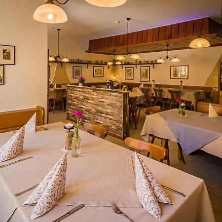 Gaestehaus Und Cafe Zur Silbernen Kanne