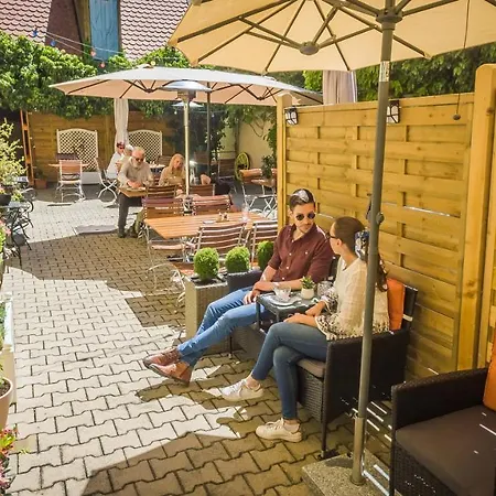 Gaestehaus Und Cafe Zur Silbernen Kanne Guest house *
