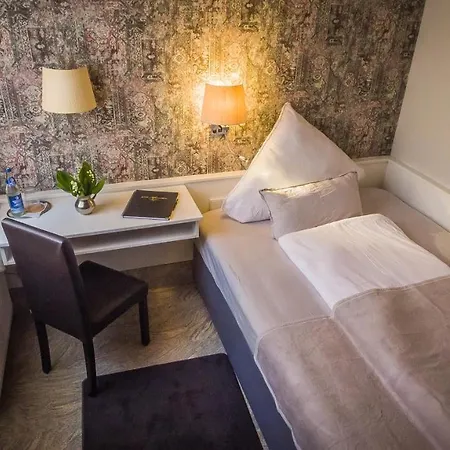 Guest house Gaestehaus Und Cafe Zur Silbernen Kanne