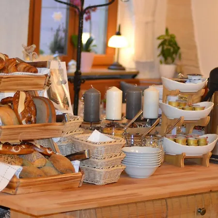 Gaestehaus Und Cafe Zur Silbernen Kanne Guest house *